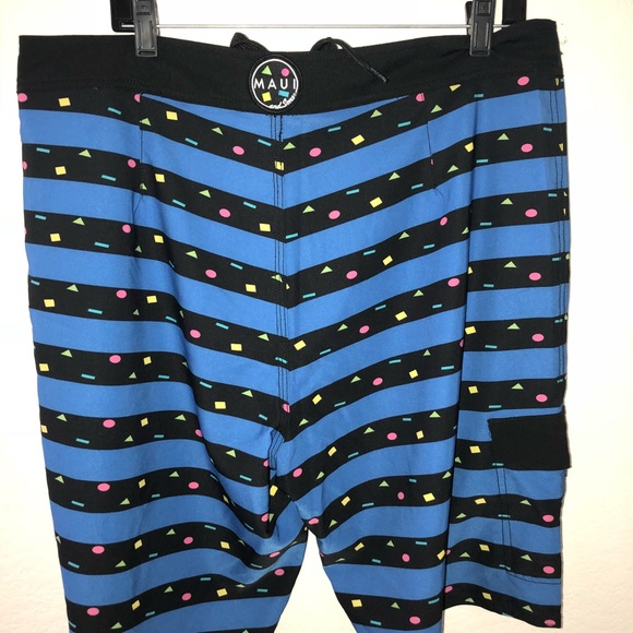 Maui Men’s swim shorts - Picture 3 of 6